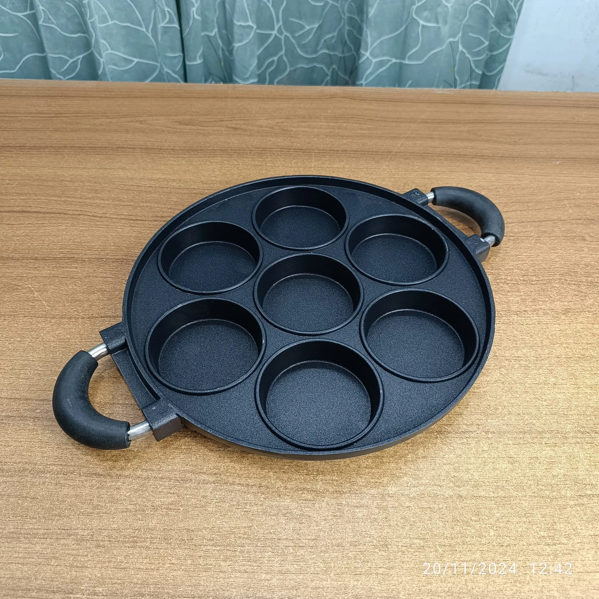 7-holes Baking Pan Non Stick Pan DIY Octopus Rice-meat Dumplings Egg Cake Dumplings Hamburger Kitchen Baking Mold 2